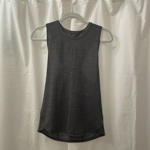 Lululemon workout tank